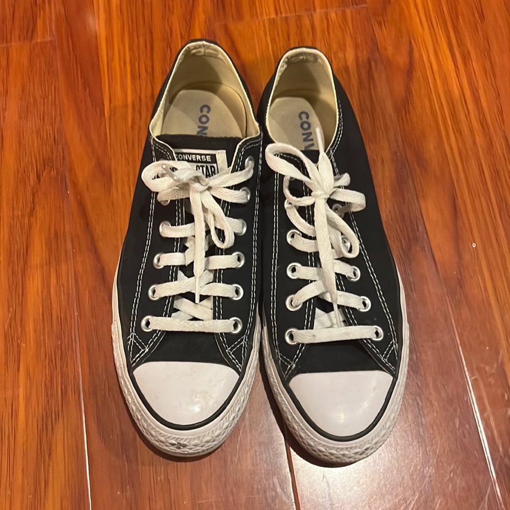 Men converse all star in size 7.5=26cm